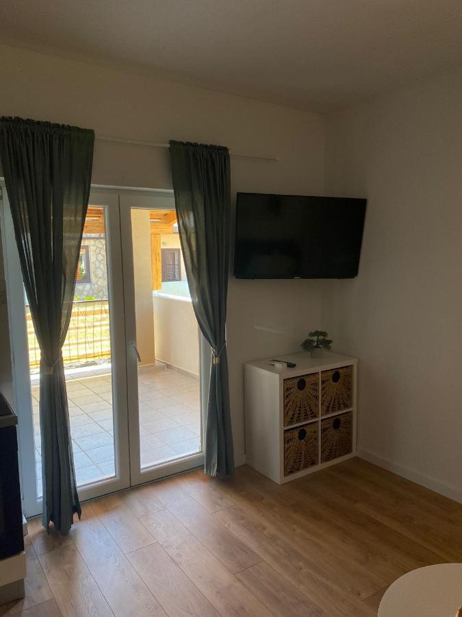 Apartament Bura Jelsa  Zewnętrze zdjęcie